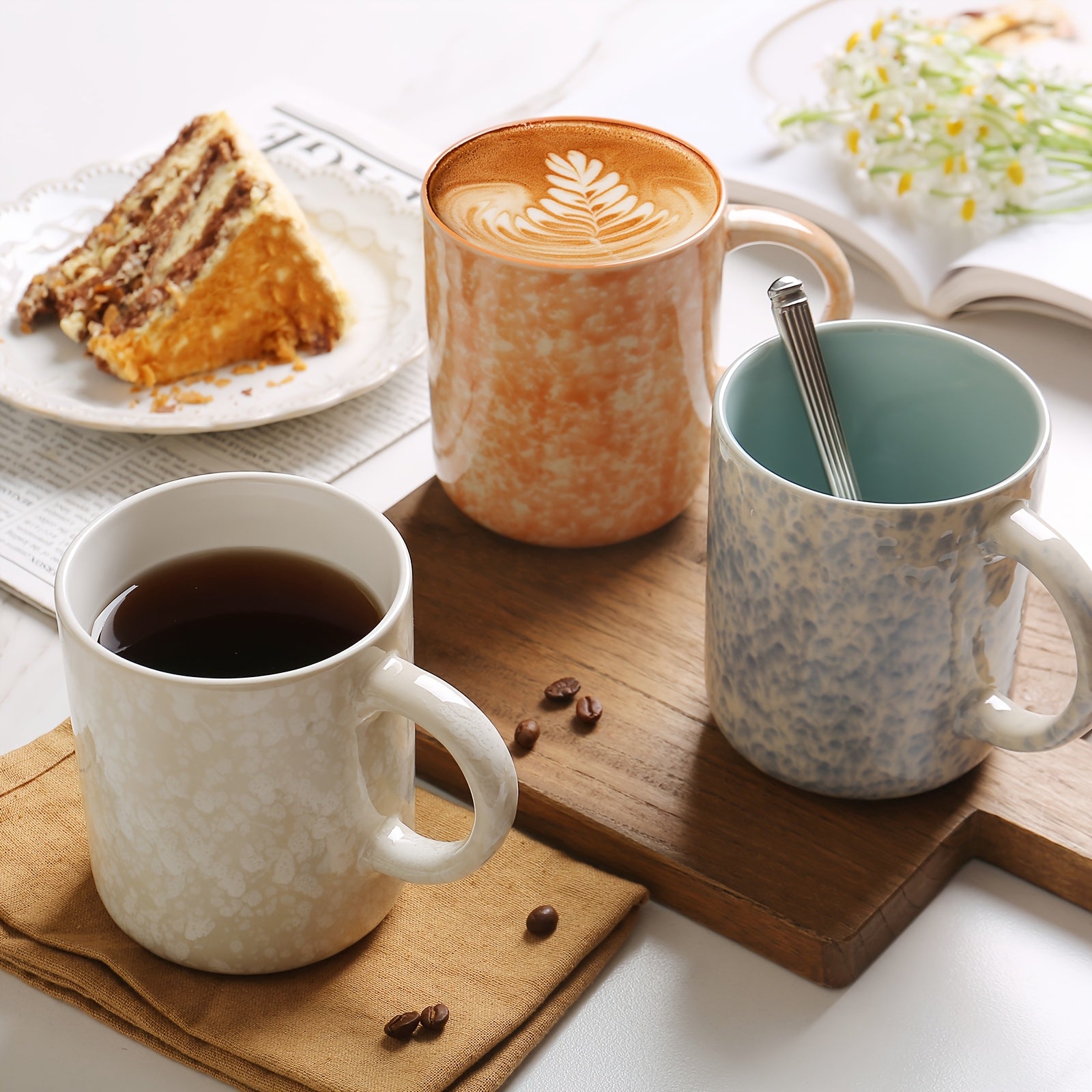 4pcs Set Of Colorful Snowflake Coffee Cups 17 Ounce Large Capacity Ceramic Coffee Cups And Teacups with Handles, Suitable for Coffee, Latte, Cappuccino, Tea, Juice, Perfect for Holiday Atmosphere, Suitable As Gifts for Family, Friends And Partners